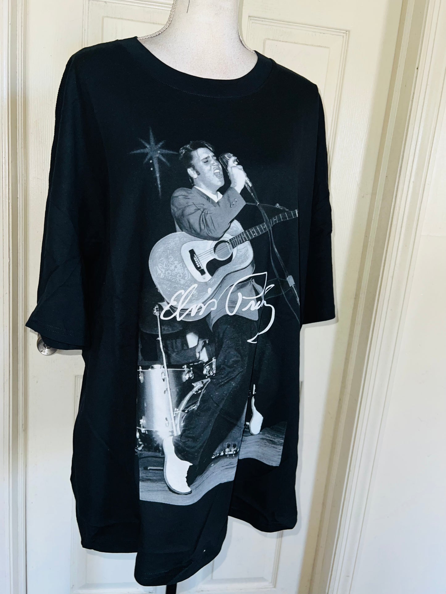 Elvis Presley Oversized Distressed Tee