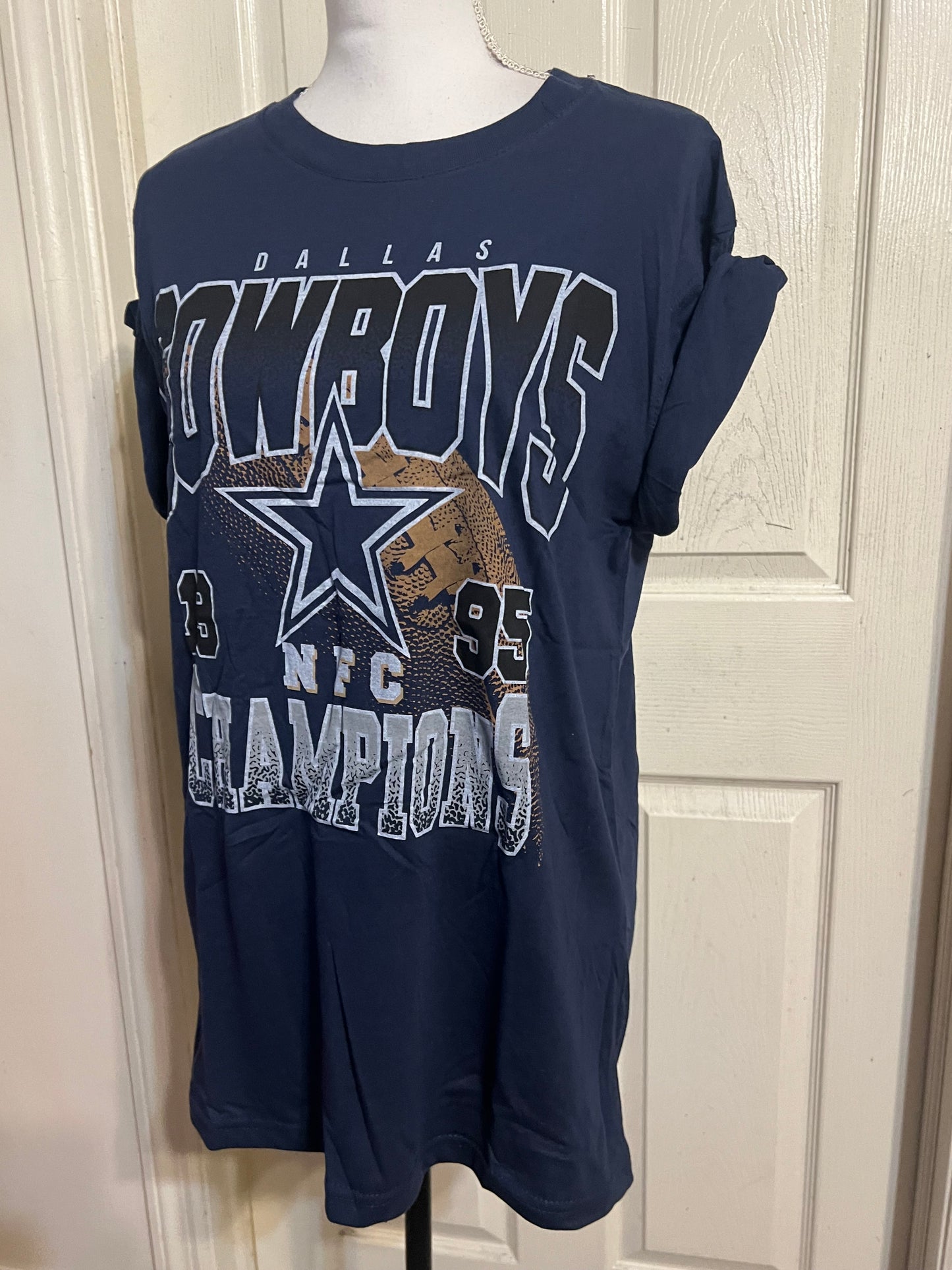 Dallas Cowboys Oversized Distressed Tee