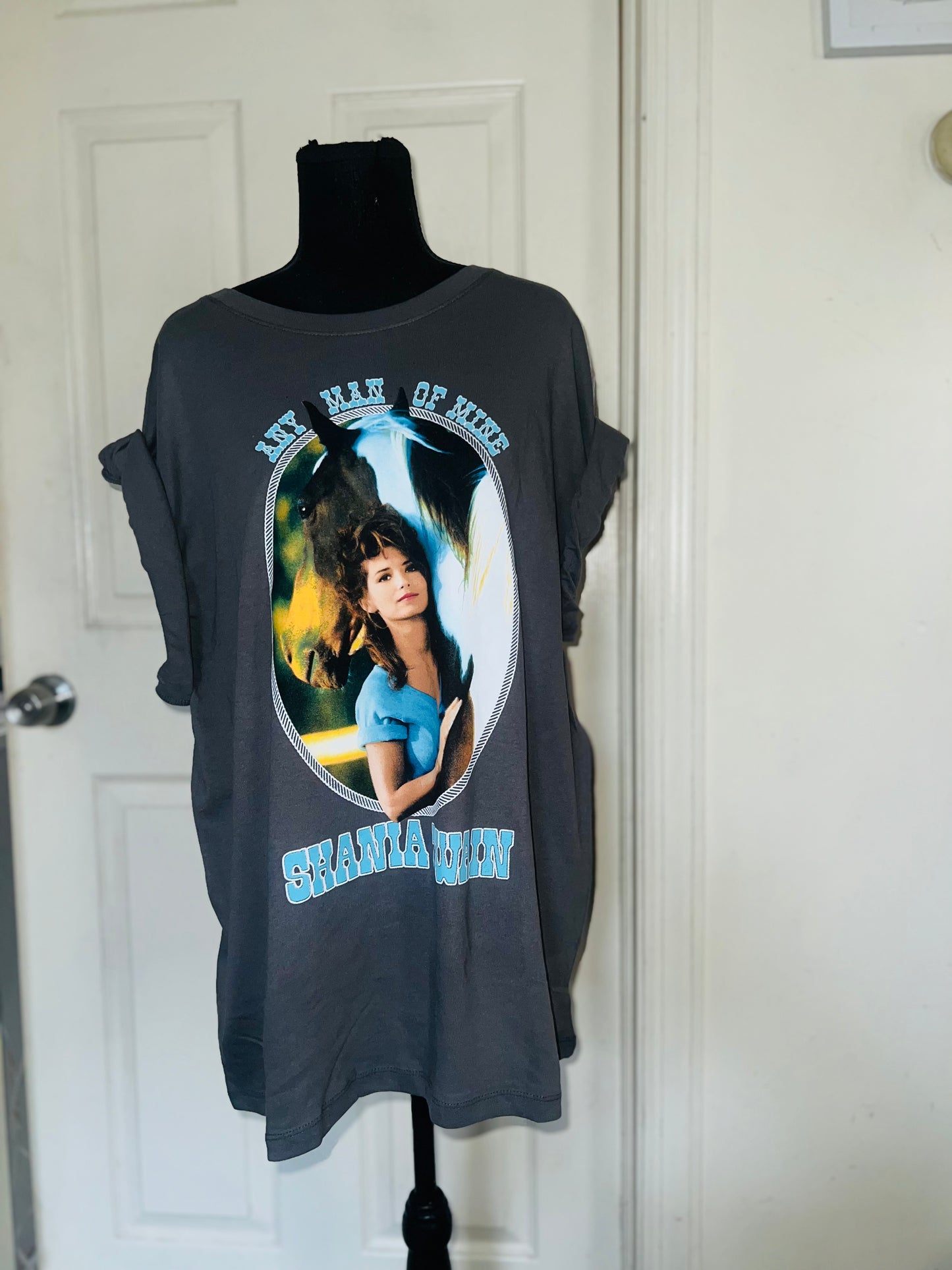 Shania Twain Oversized Distressed Tee