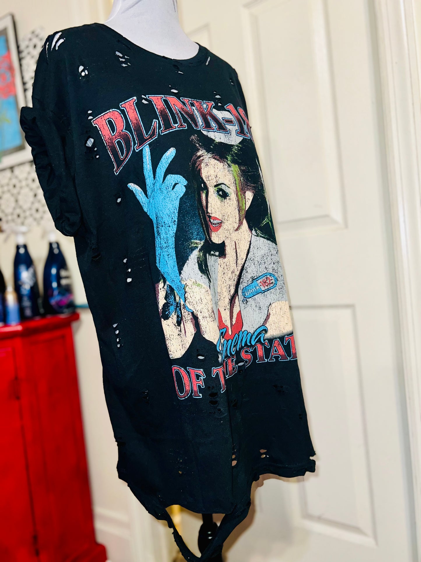 Blink 182 Oversized Distressed Tee
