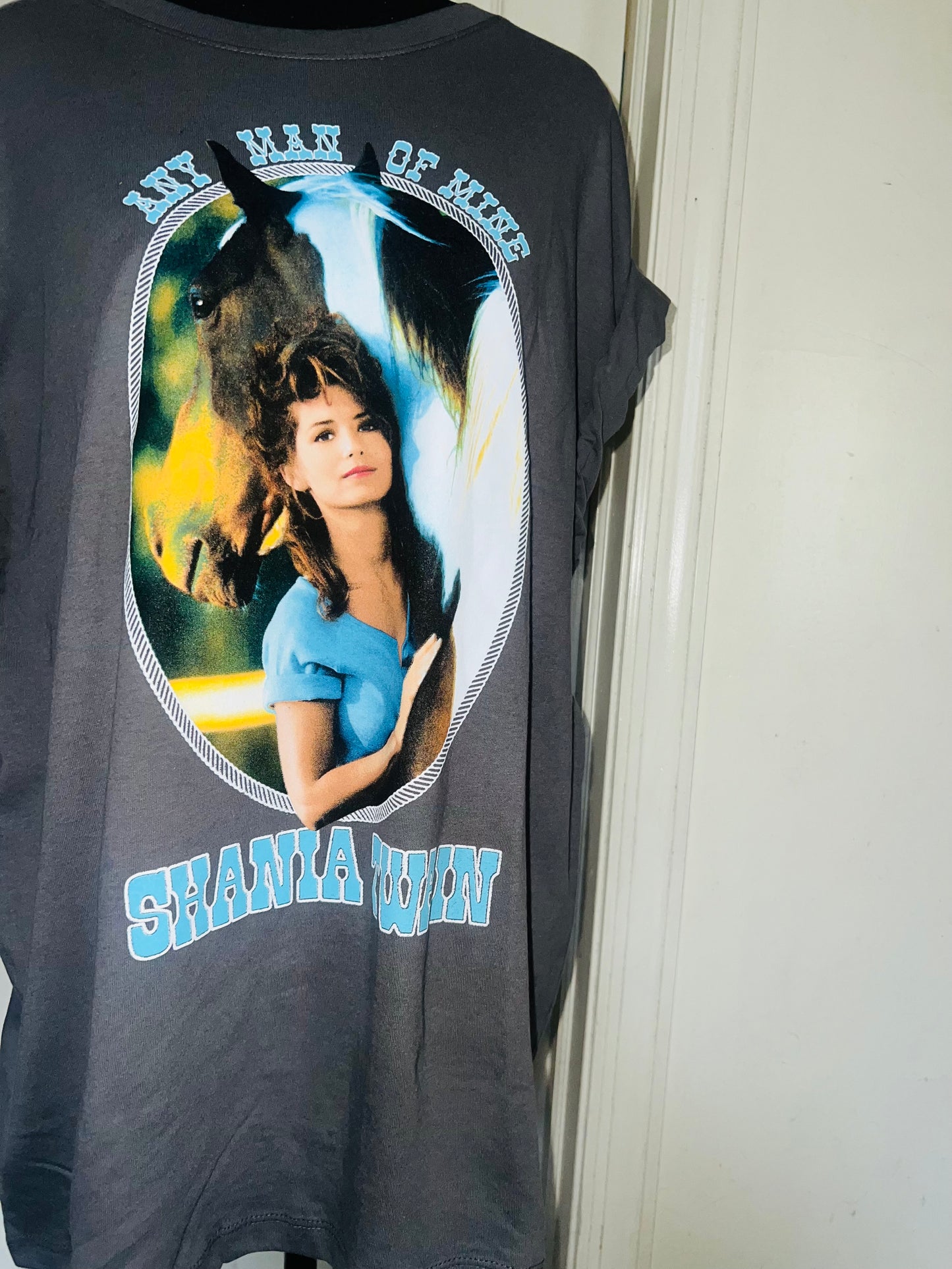 Shania Twain Oversized Distressed Tee