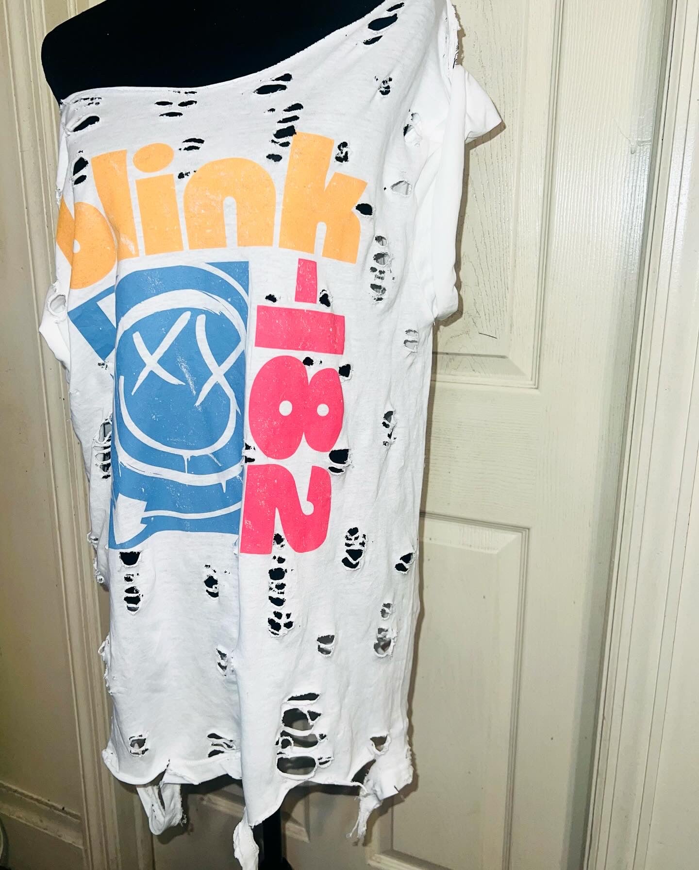 Blink 182 Oversized Distressed Tee