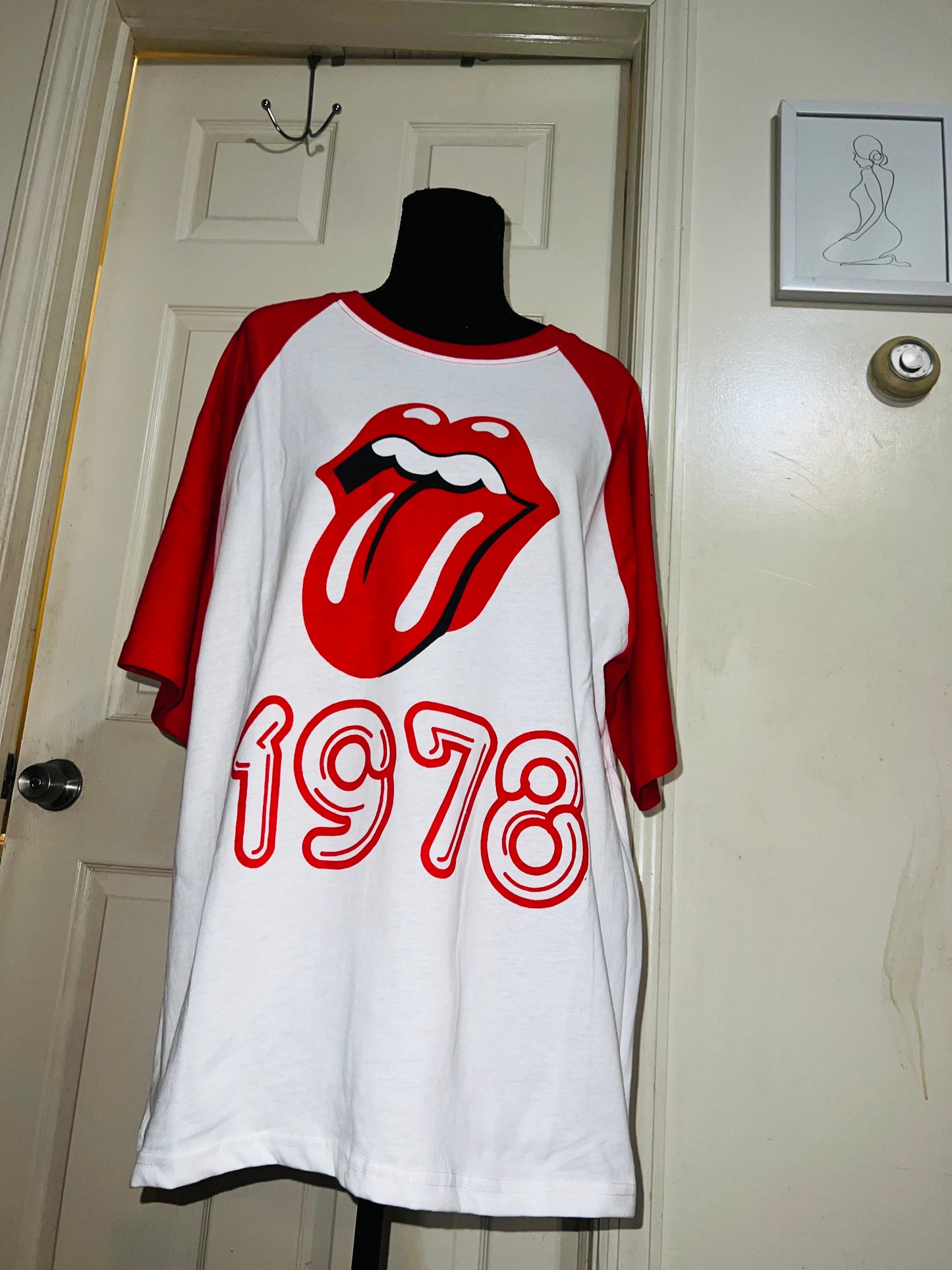 The Rolling Stones Raglan Oversized Distresed Tee