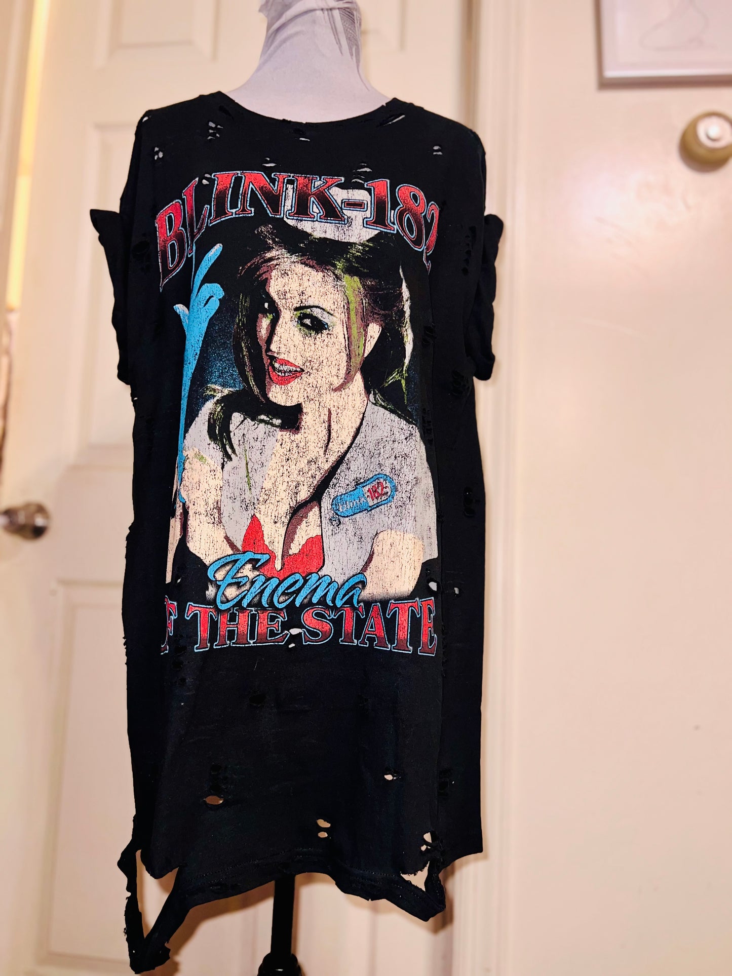Blink 182 Oversized Distressed Tee
