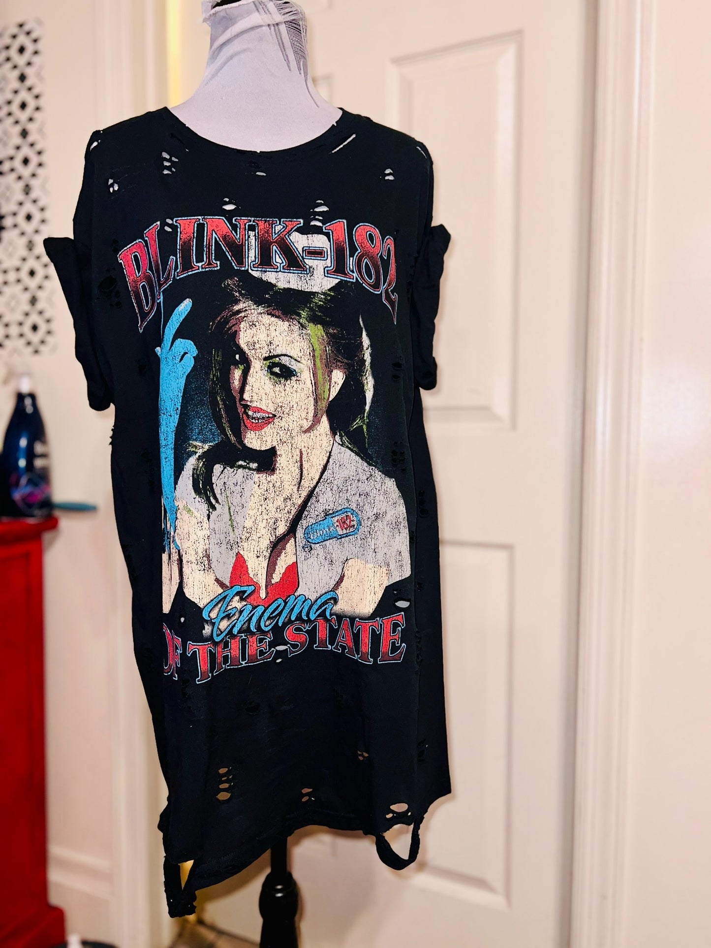 Blink 182 Oversized Distressed Tee