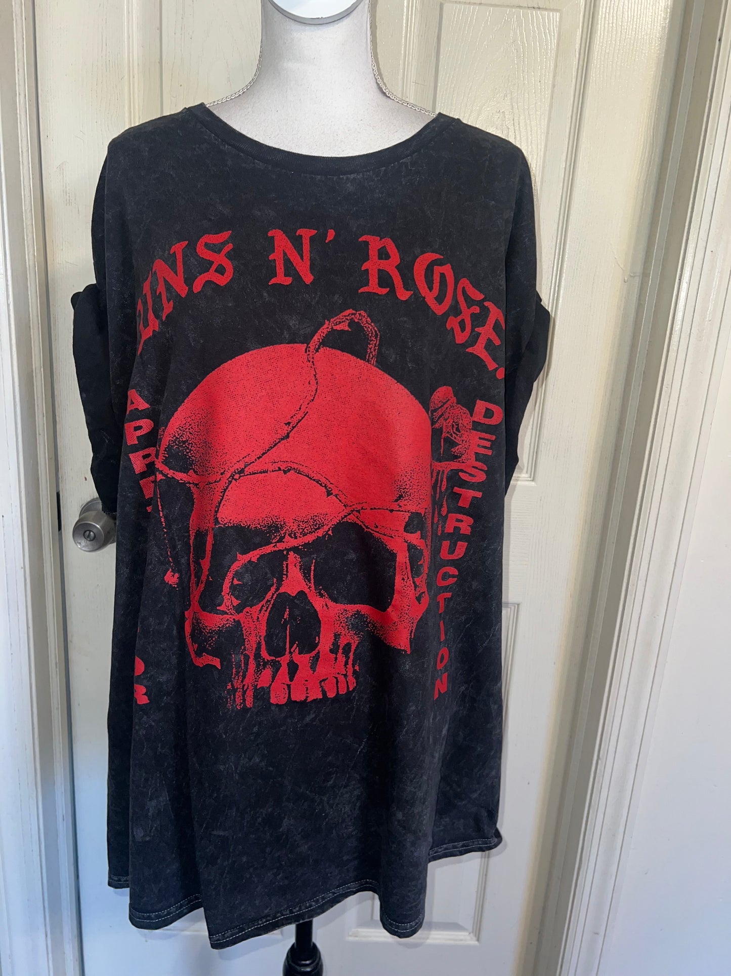 Guns N’ Roses Oversized Distressed Tee