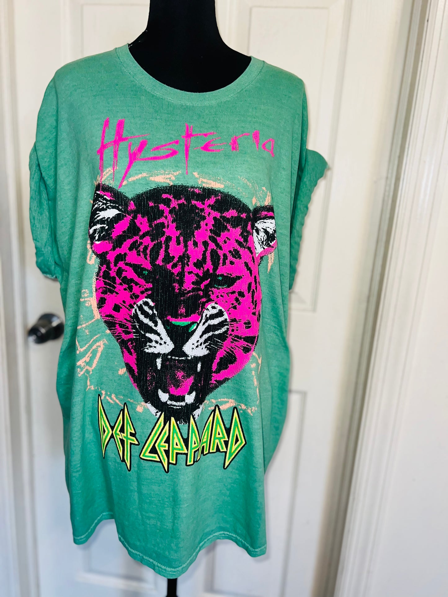 Def Leppard Oversized Distressed Tee