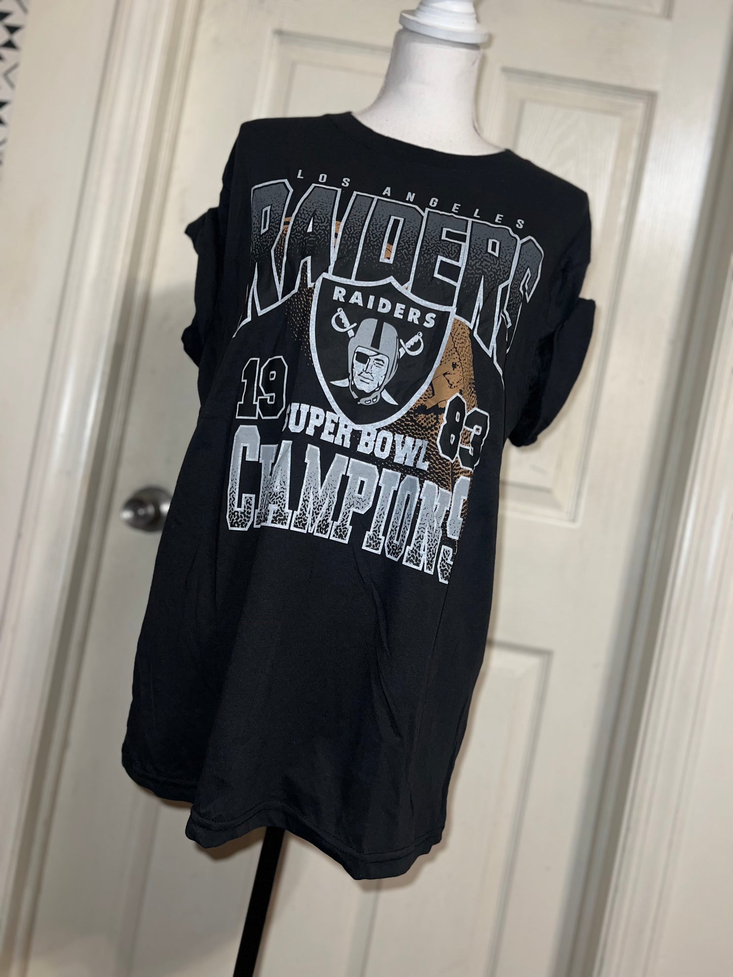 Las Vegas Raiders Oversized Distressed Tee