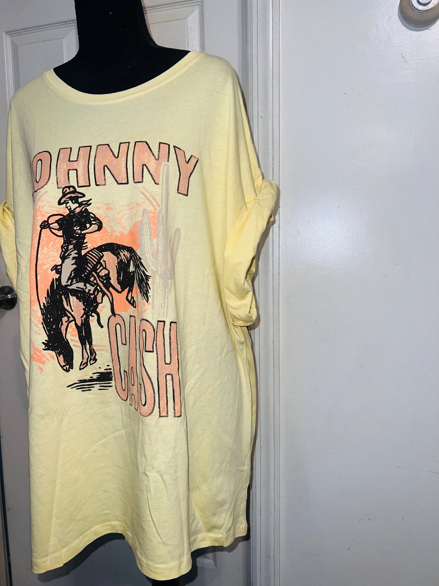 Johnny Cash Oversized Distressed Tee