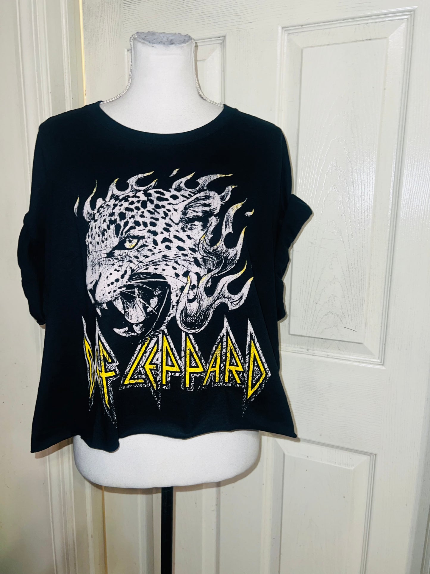 Def Leppard Oversized Distressed Tee