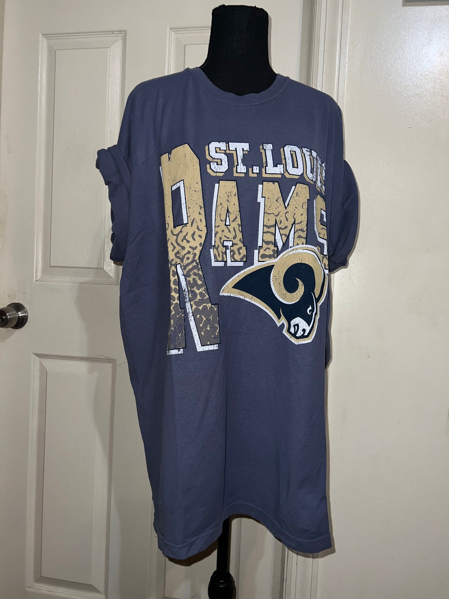 St. Louis Rams Oversized Distressed Tee