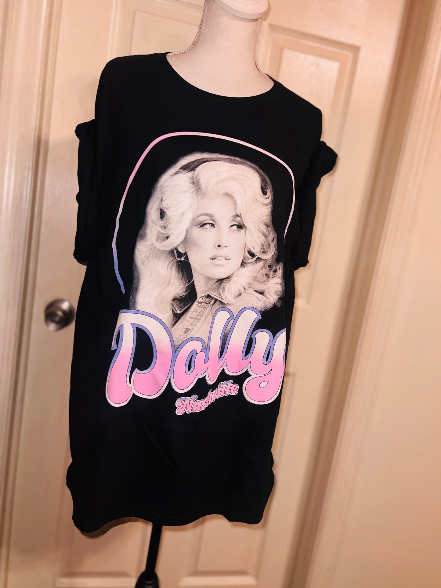 Dolly Parton Oversized Distressed Tee