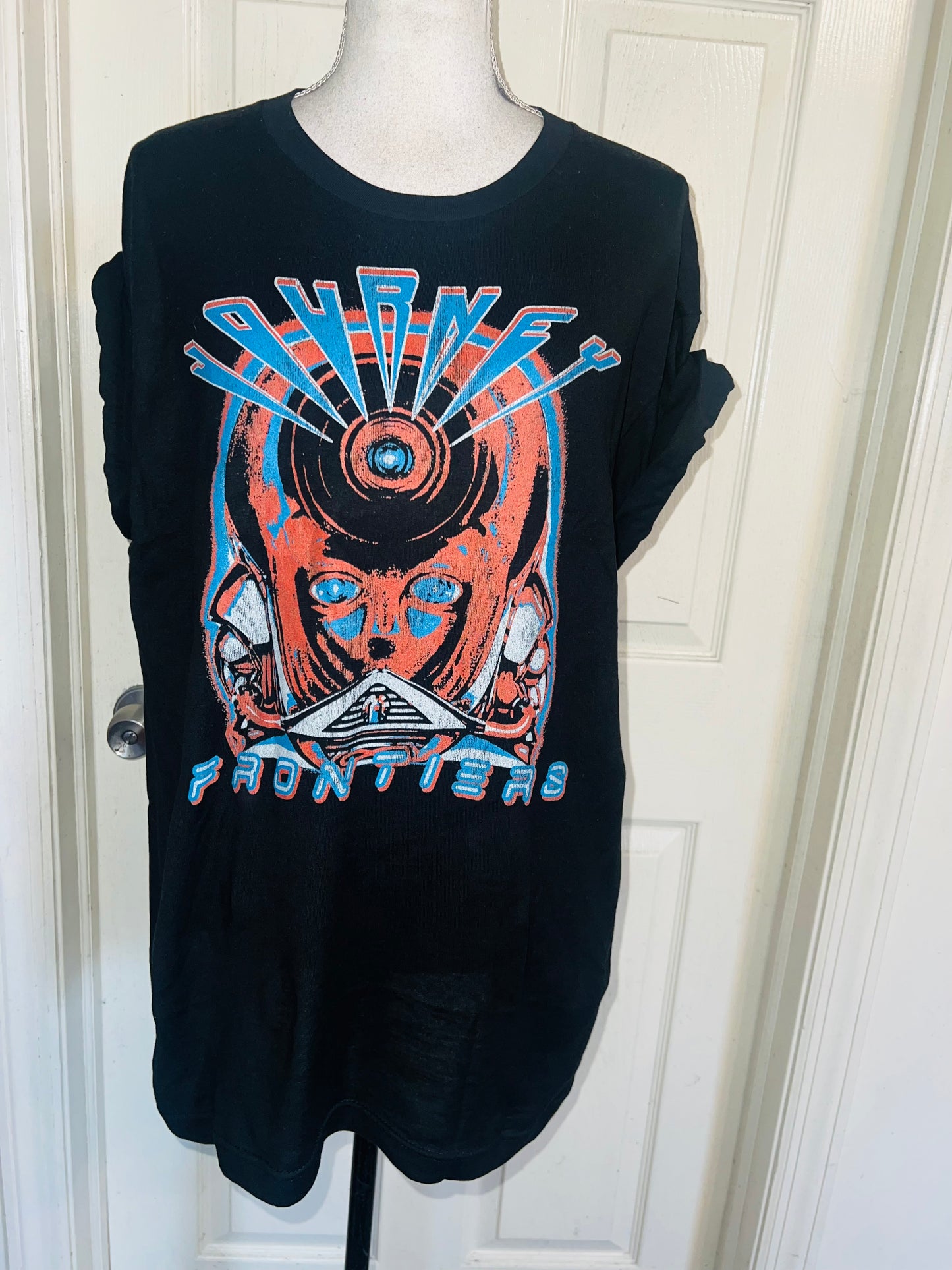 Journey Oversized Distressed Tee