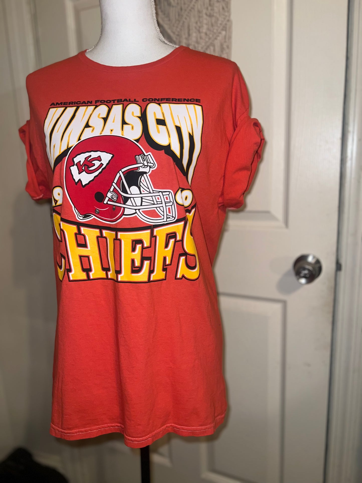 Kansas City Chiefs Oversized Distressed T-Shirt