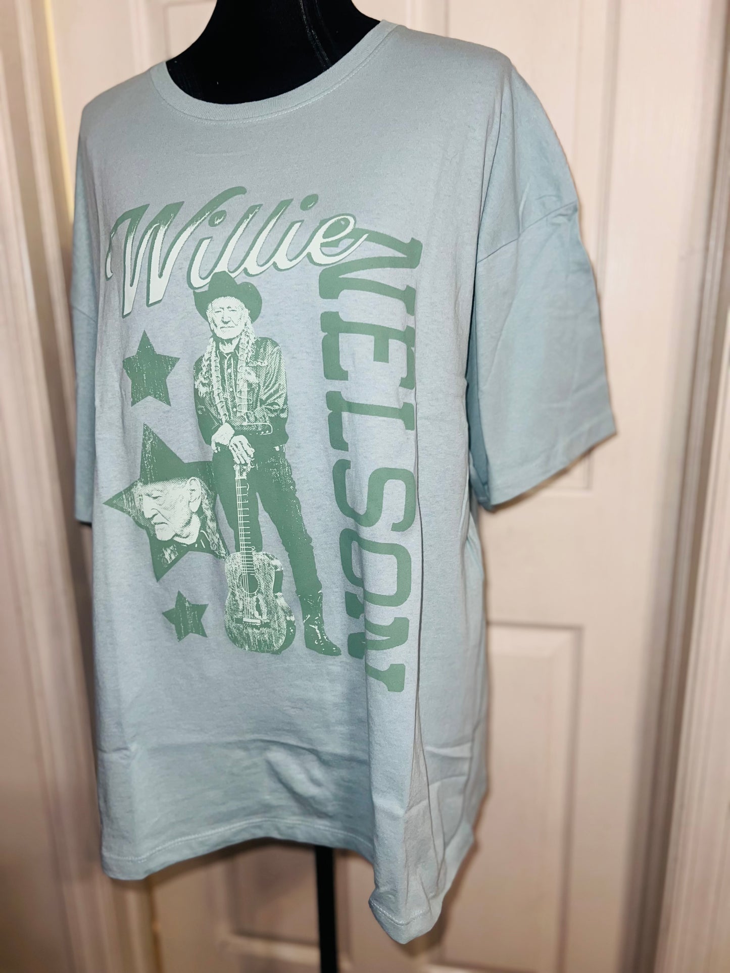 Willie Nelson Oversized Distressed Tee