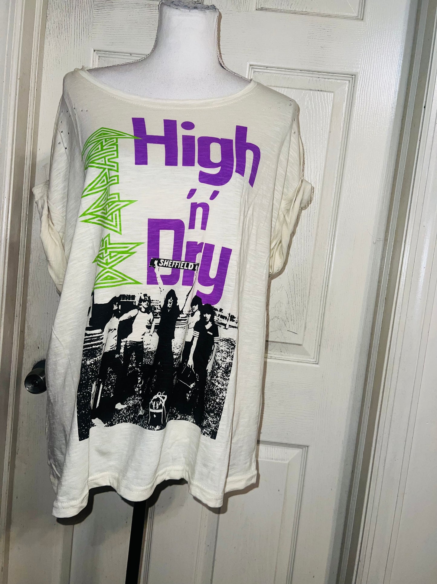 Def Leppard Oversized Distressed Tee