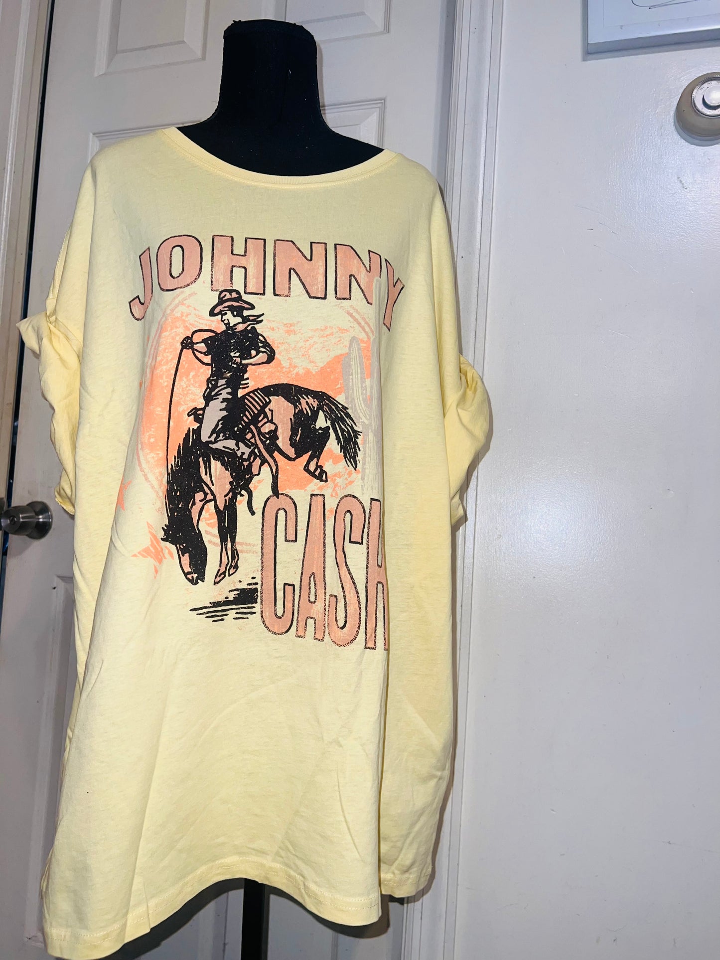 Johnny Cash Oversized Distressed Tee