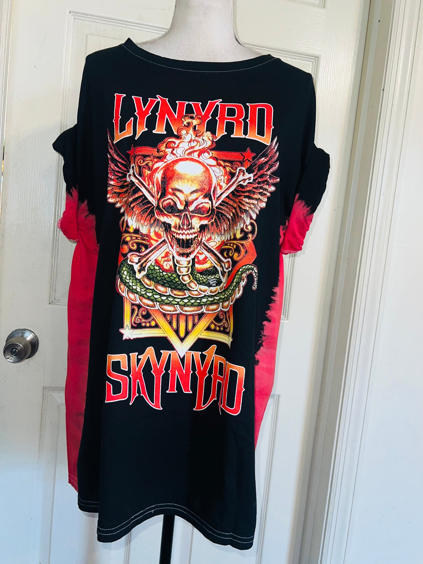 Lynyrd Skynyrd Oversized Distressed Tee