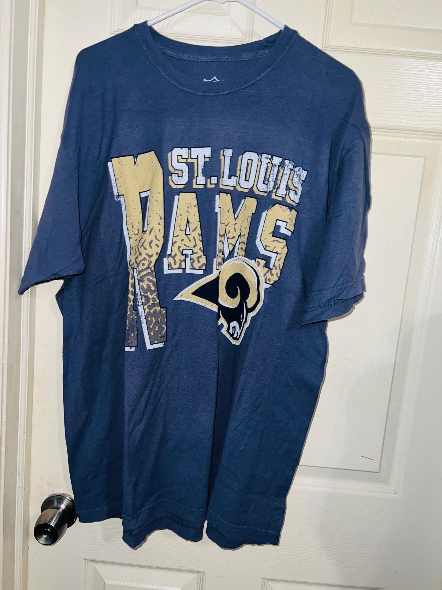 St. Louis Rams Oversized Distressed Tee