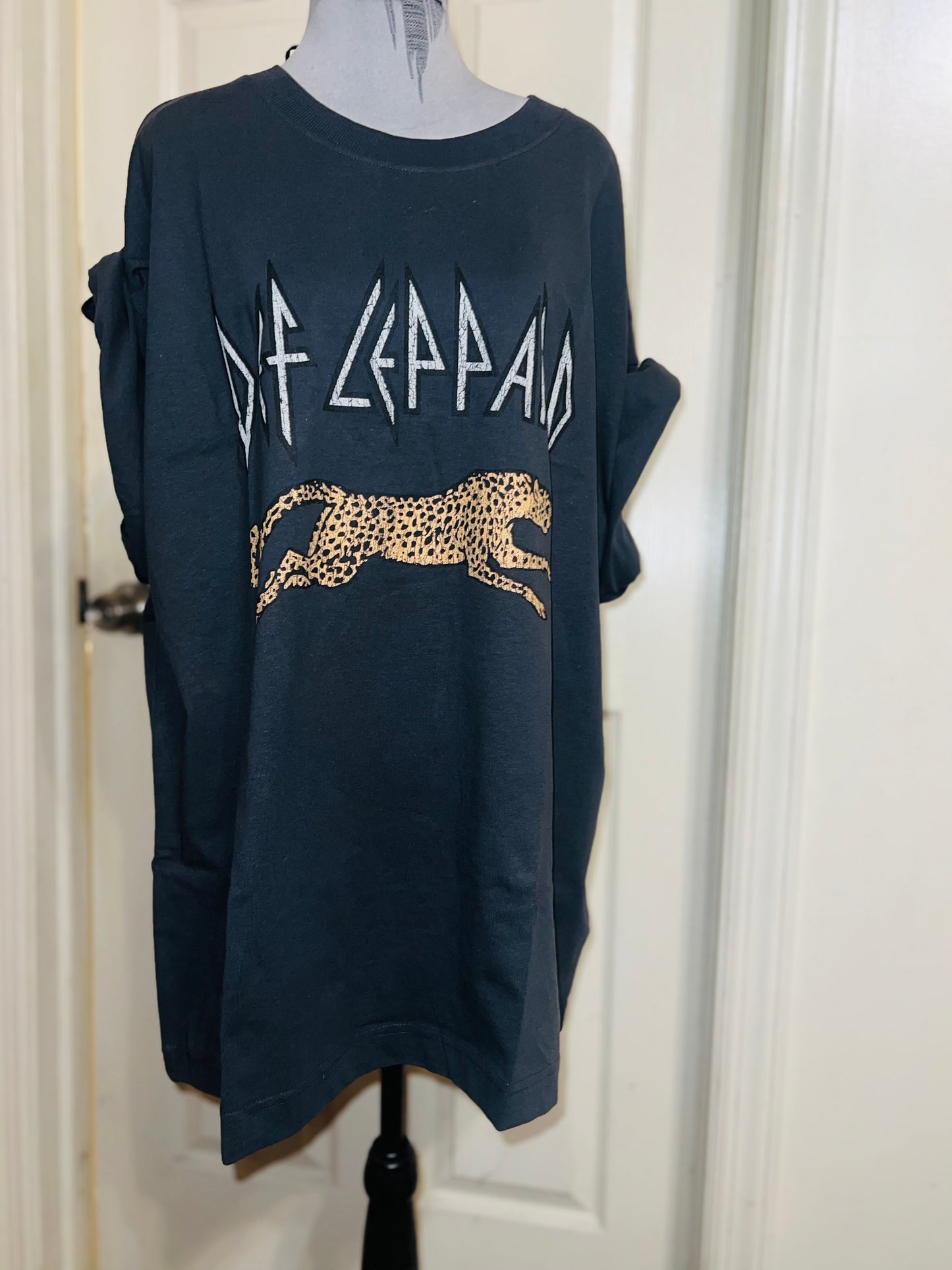 Def Leppard Oversized Distressed Tee