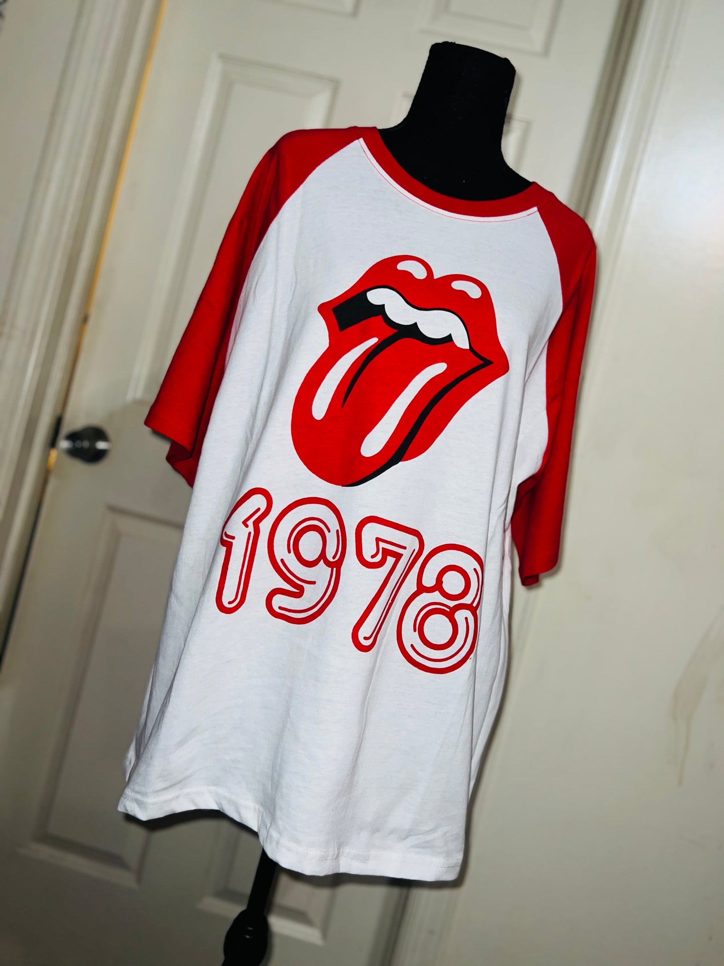 The Rolling Stones Raglan Oversized Distresed Tee