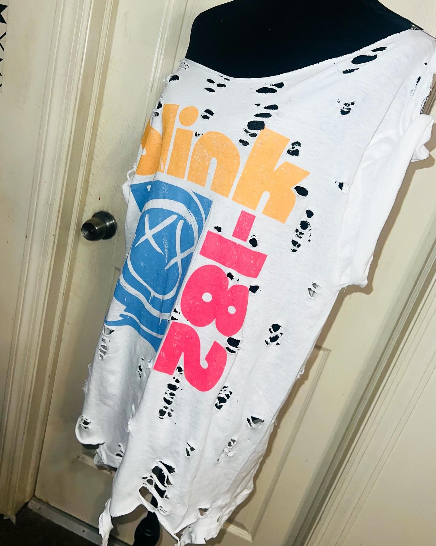 Blink 182 Oversized Distressed Tee