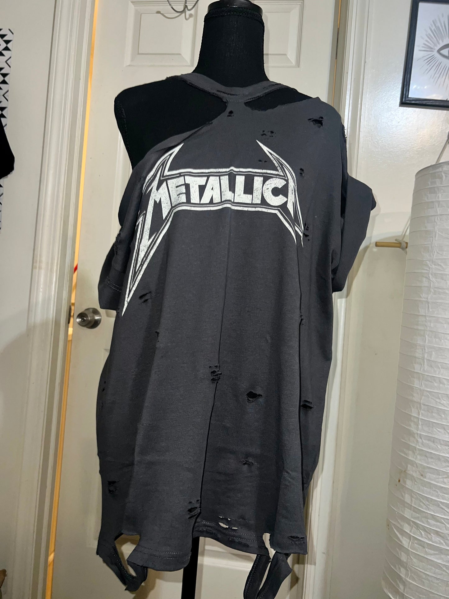 Metallica Oversized Distressed Tee