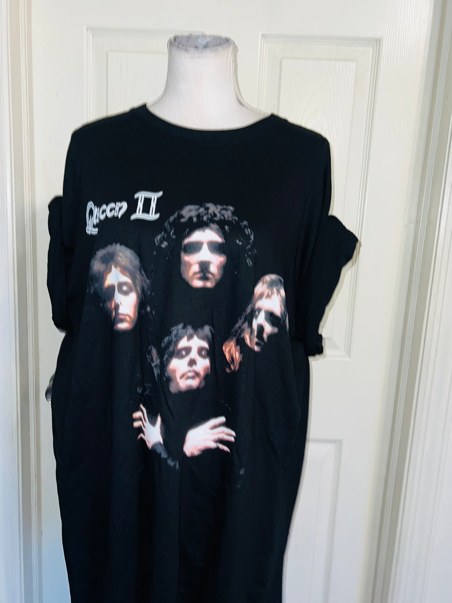 Queen Oversized Distressed Tee