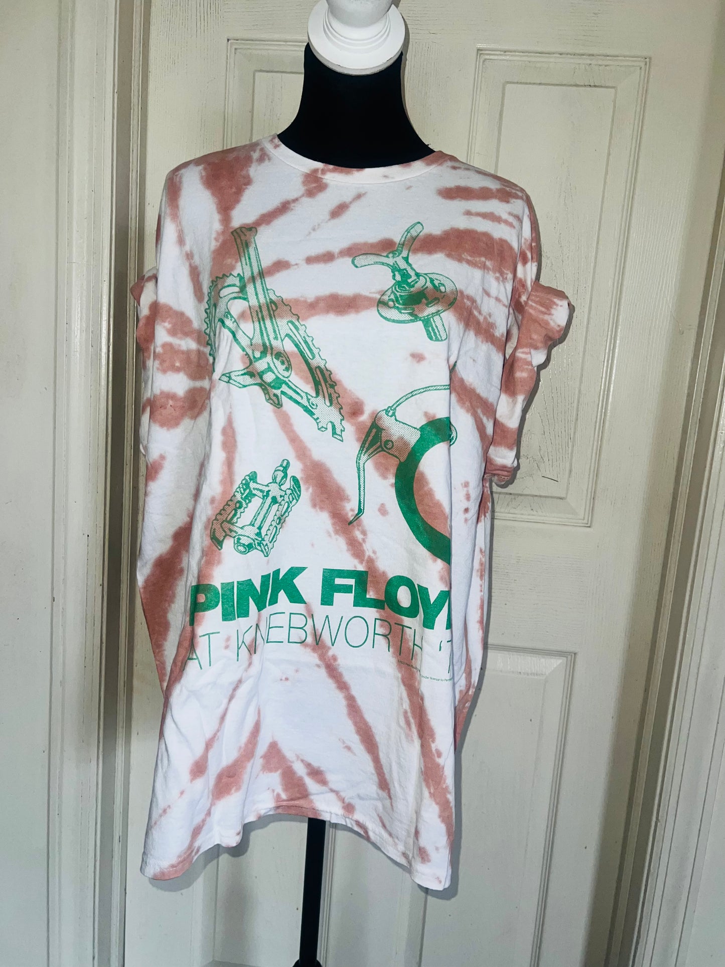 Pink Floyd Oversized Distressed Tee