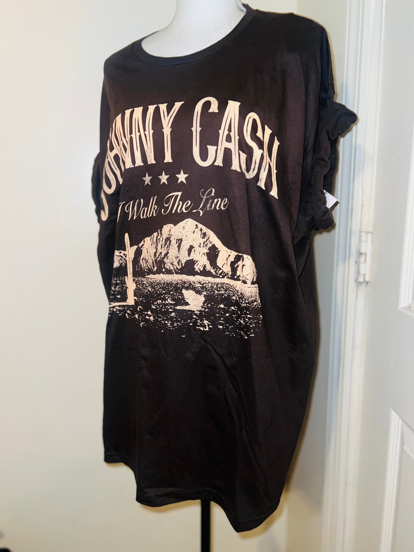 Johnny Cash Oversized Distressed Tee