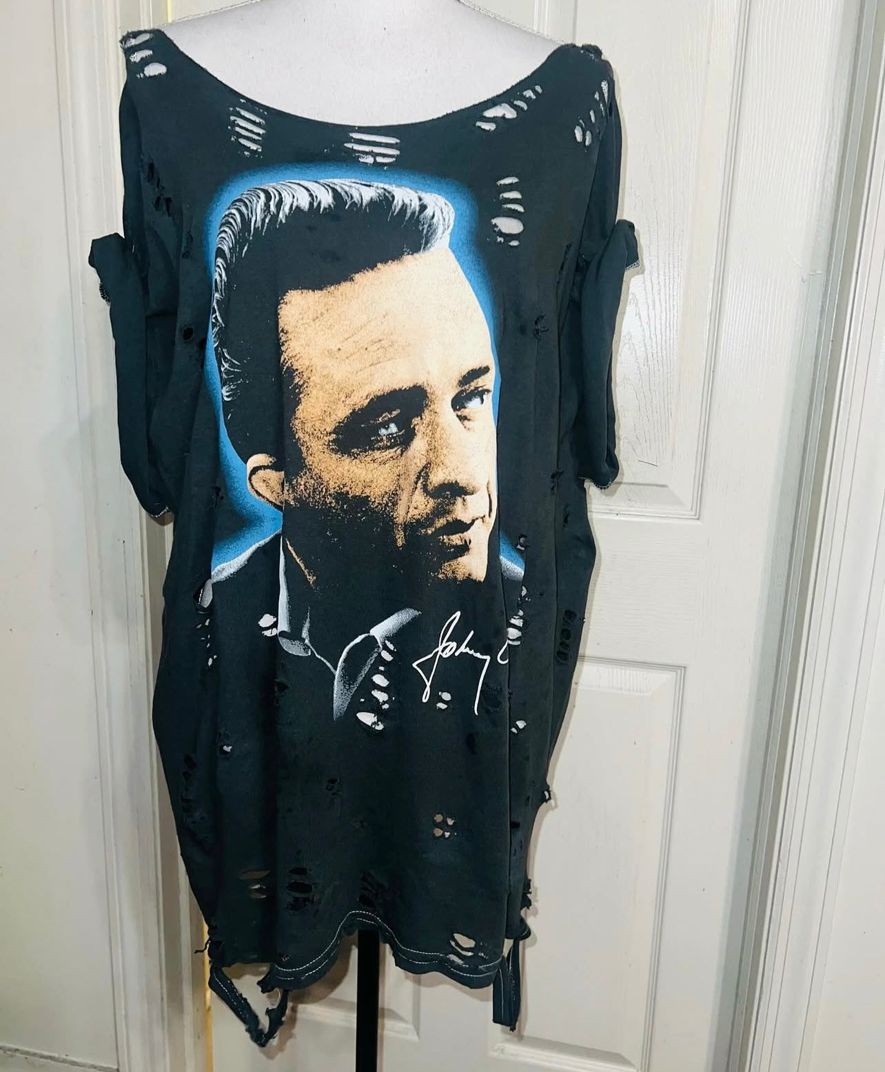 Johnny Cash Oversized Distressed Tee