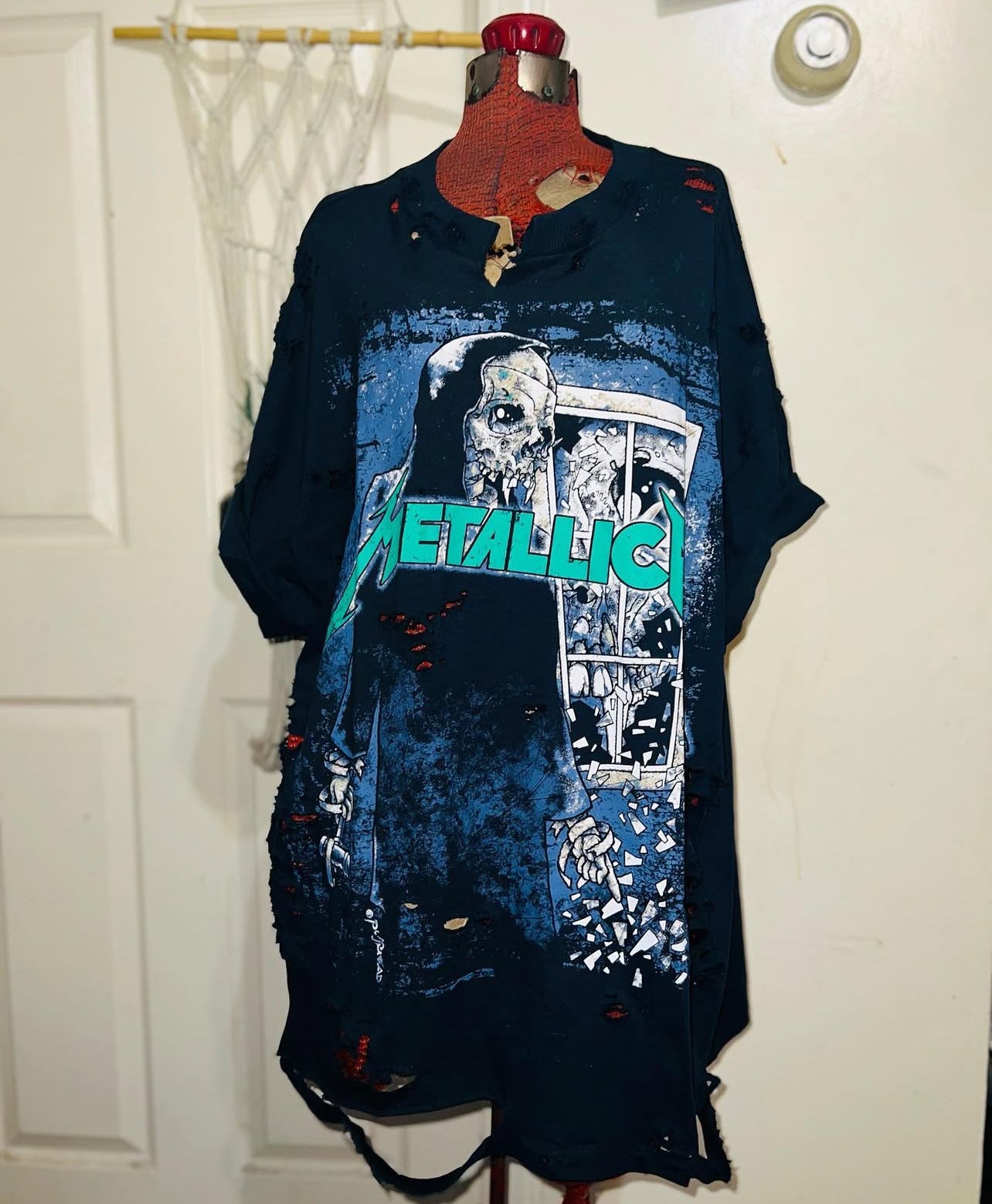 Metallica Oversized Distressed Tee