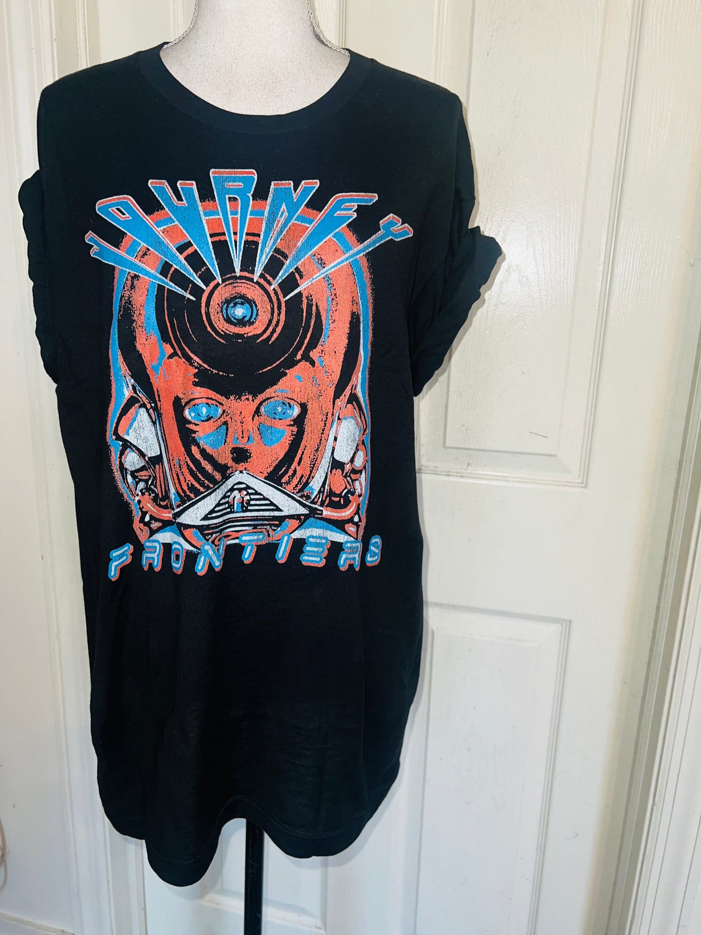 Journey Oversized Distressed Tee