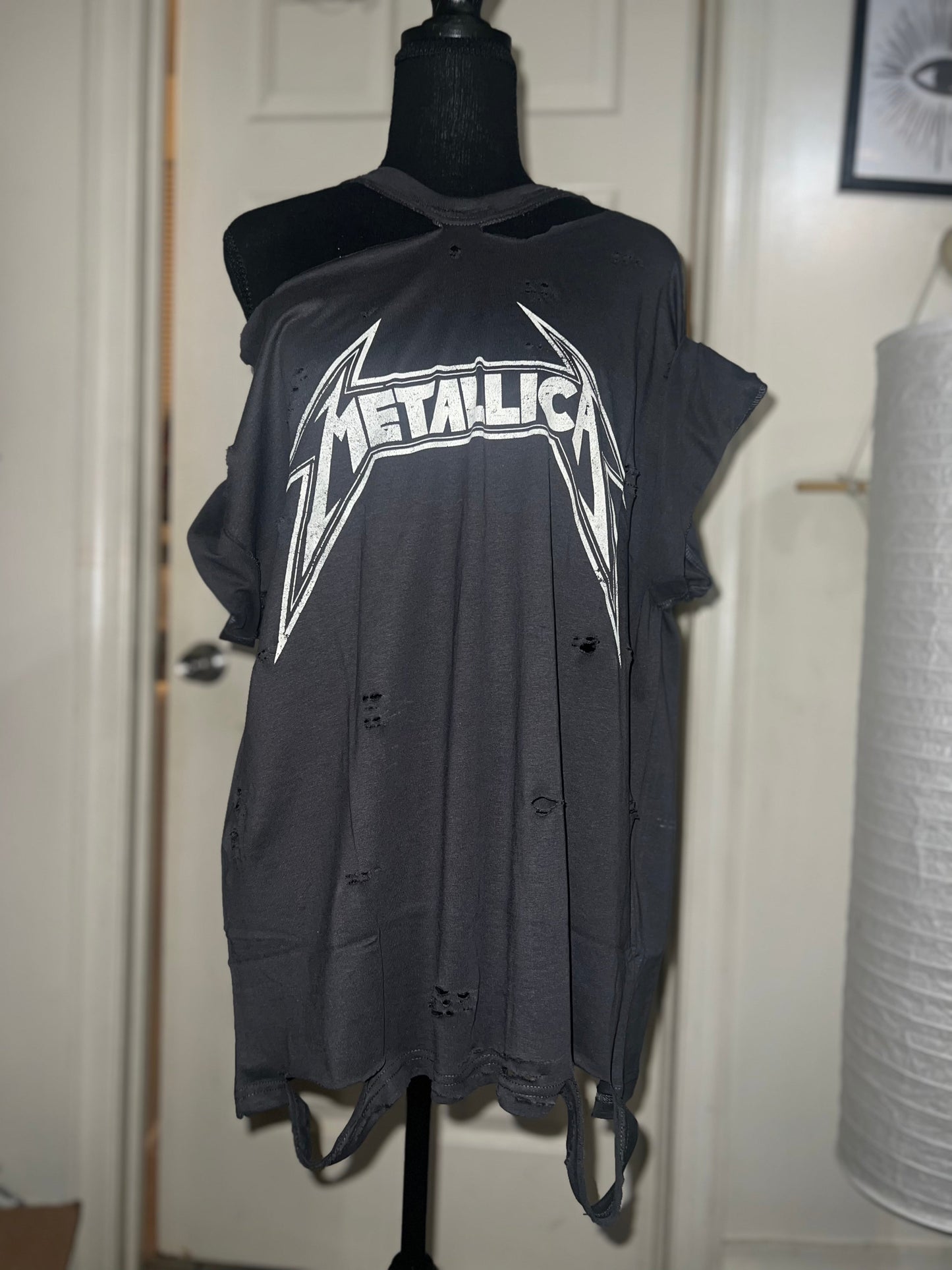 Metallica Oversized Distressed Tee