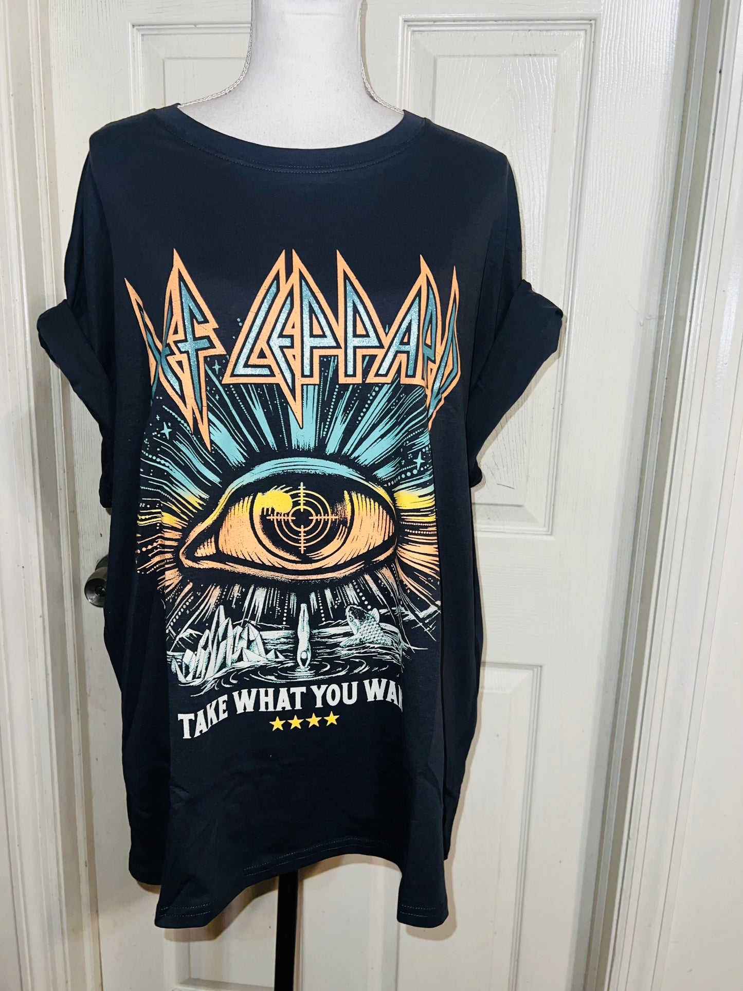 Def Leppard Oversized Distressed Tee
