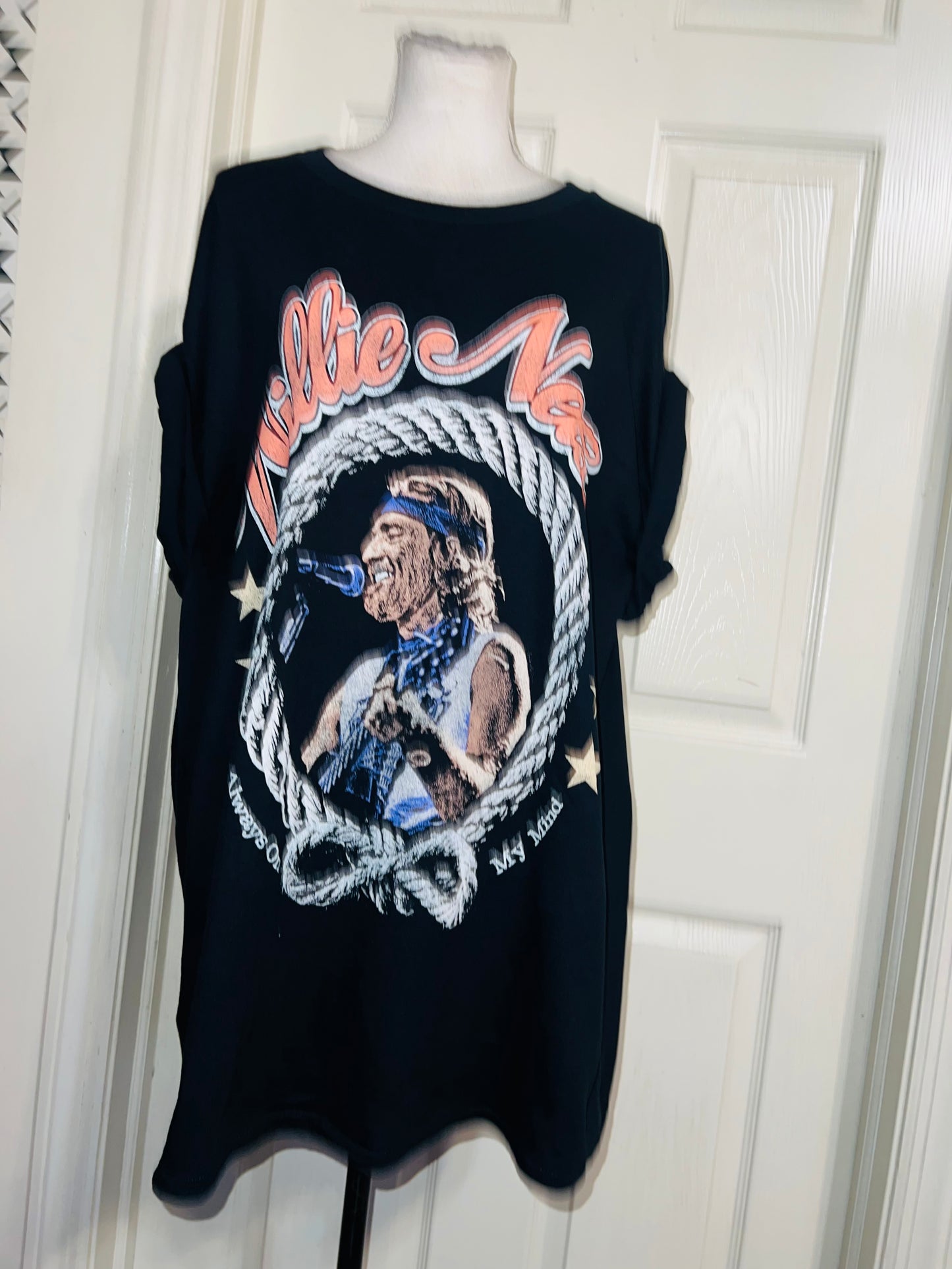 Willie Nelson Oversized Distressed Tee