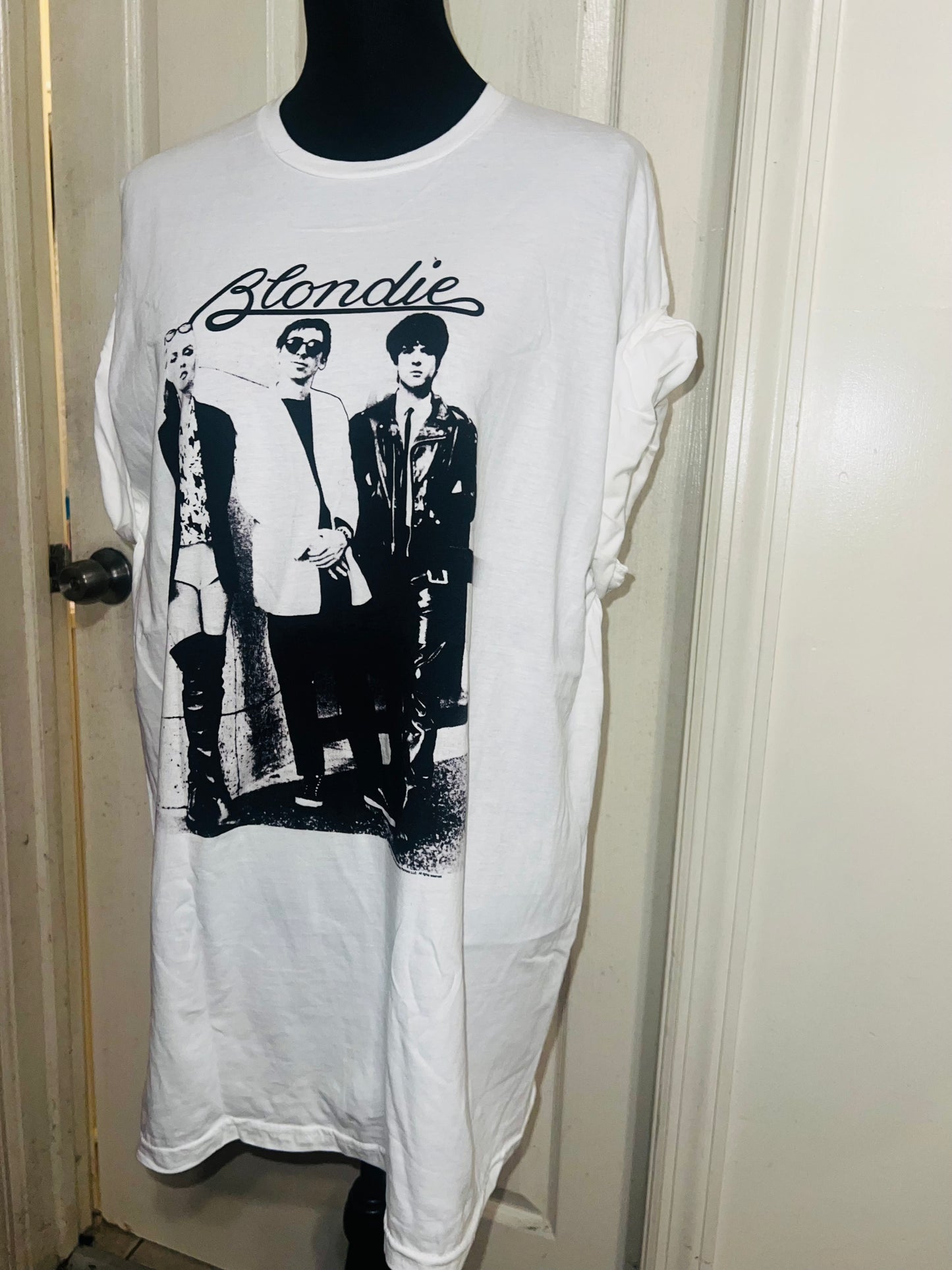 Blondie Oversized Distressed Tee