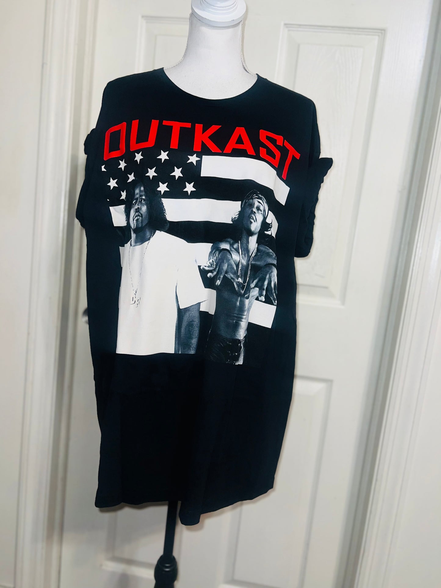 Outkast Oversized Distressed Tee