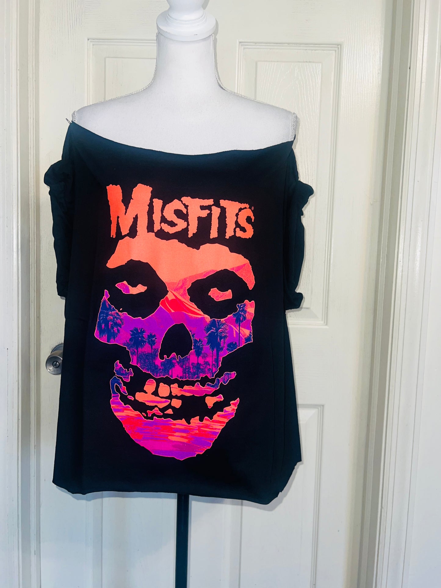 Misfits Oversized Off The Shoulder Distressed Tee