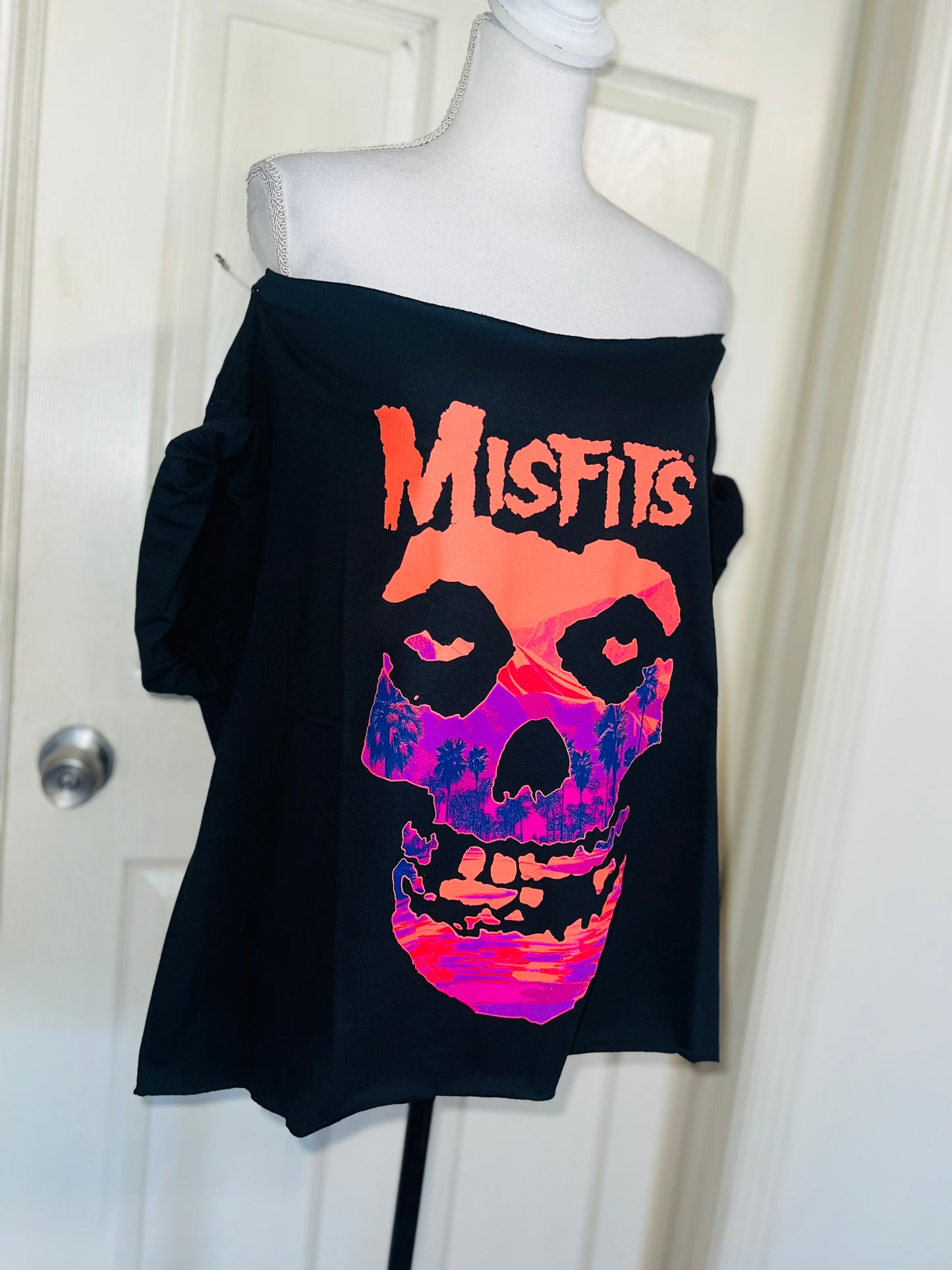 Misfits Oversized Off The Shoulder Distressed Tee