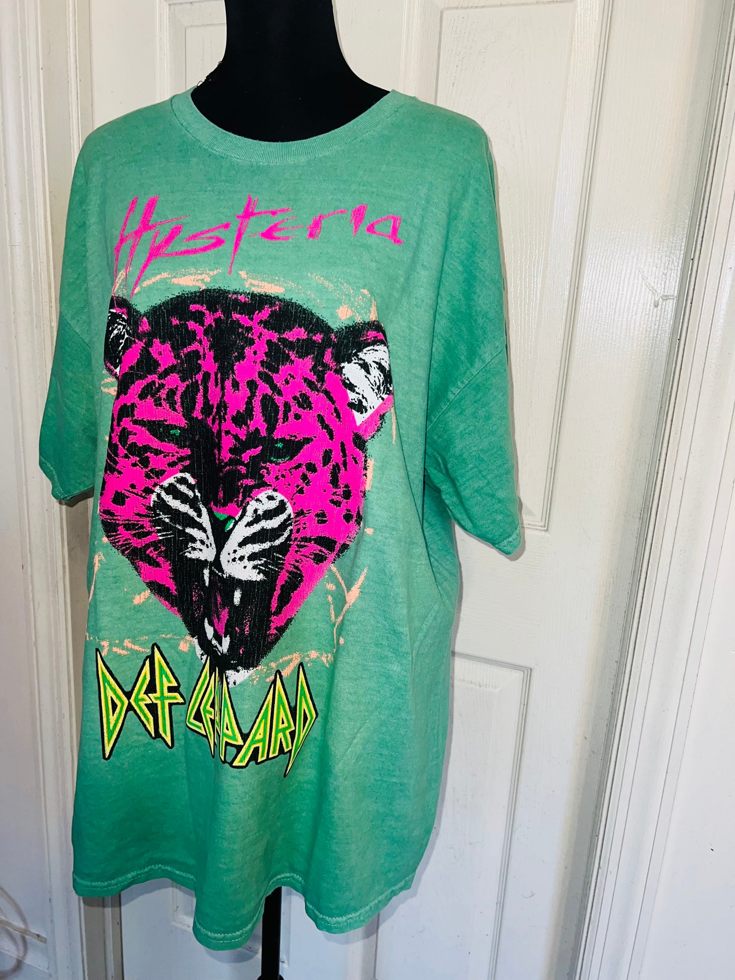 Def Leppard Oversized Distressed Tee