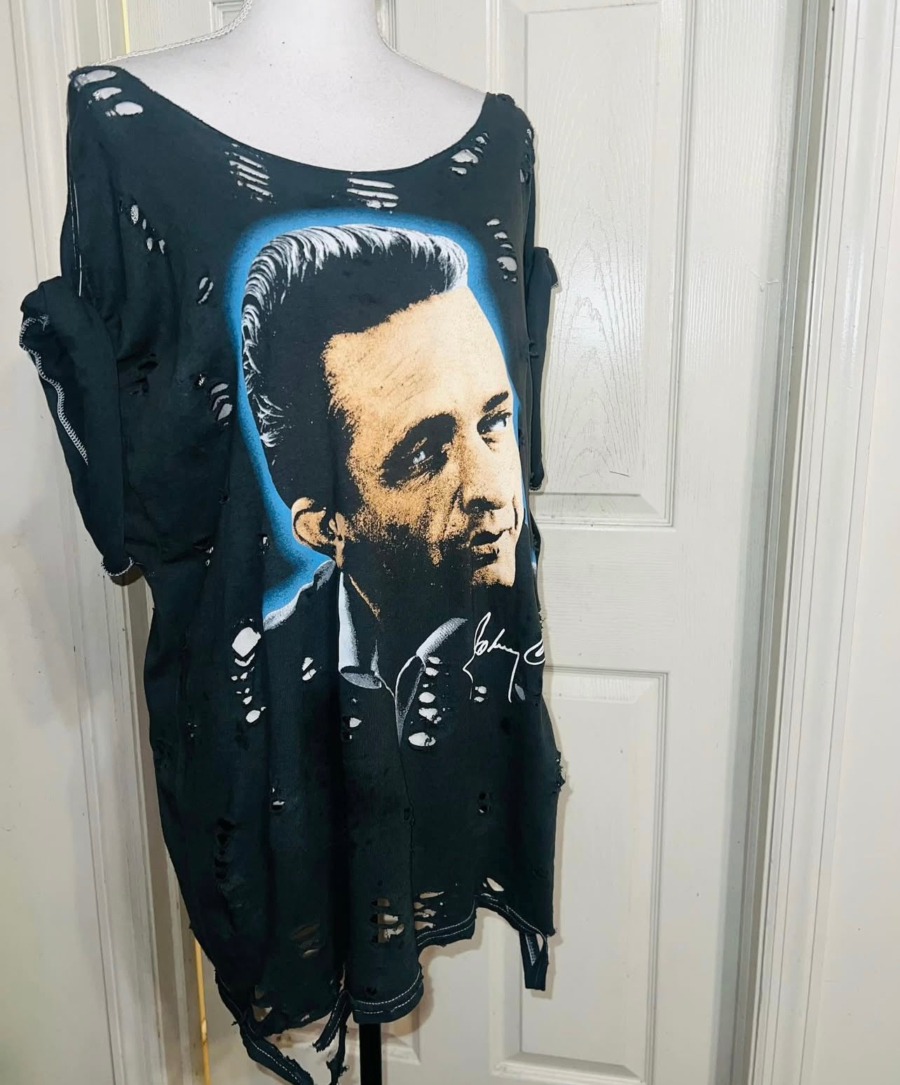 Johnny Cash Oversized Distressed Tee