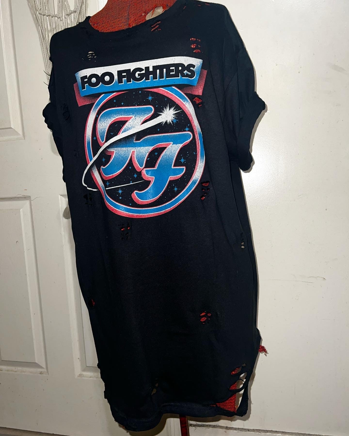 Foo Fighters Oversized Distressed Tee
