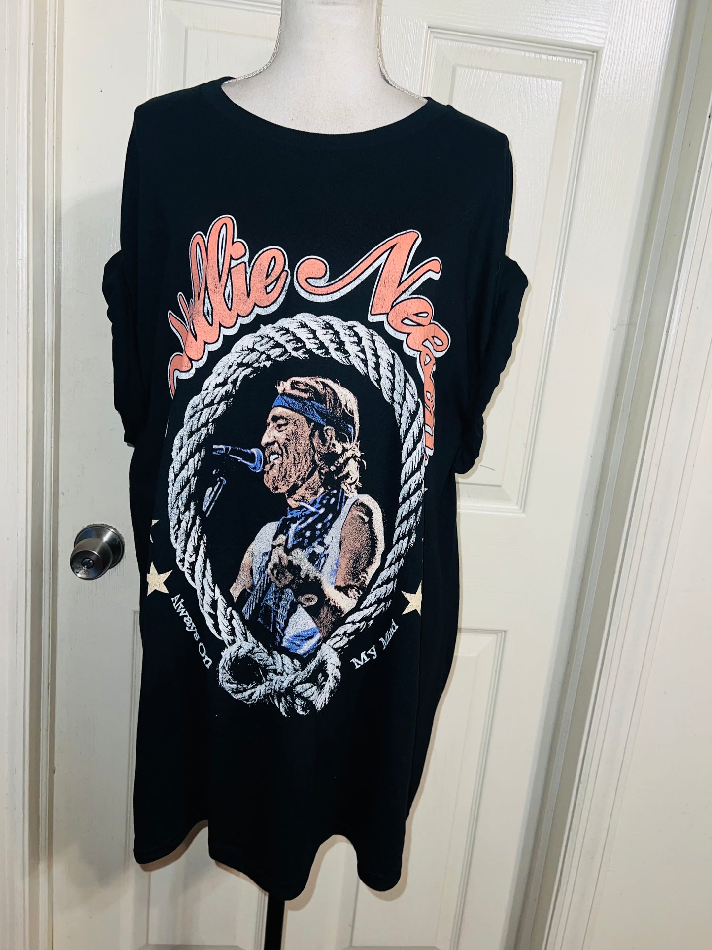 Willie Nelson Oversized Distressed Tee