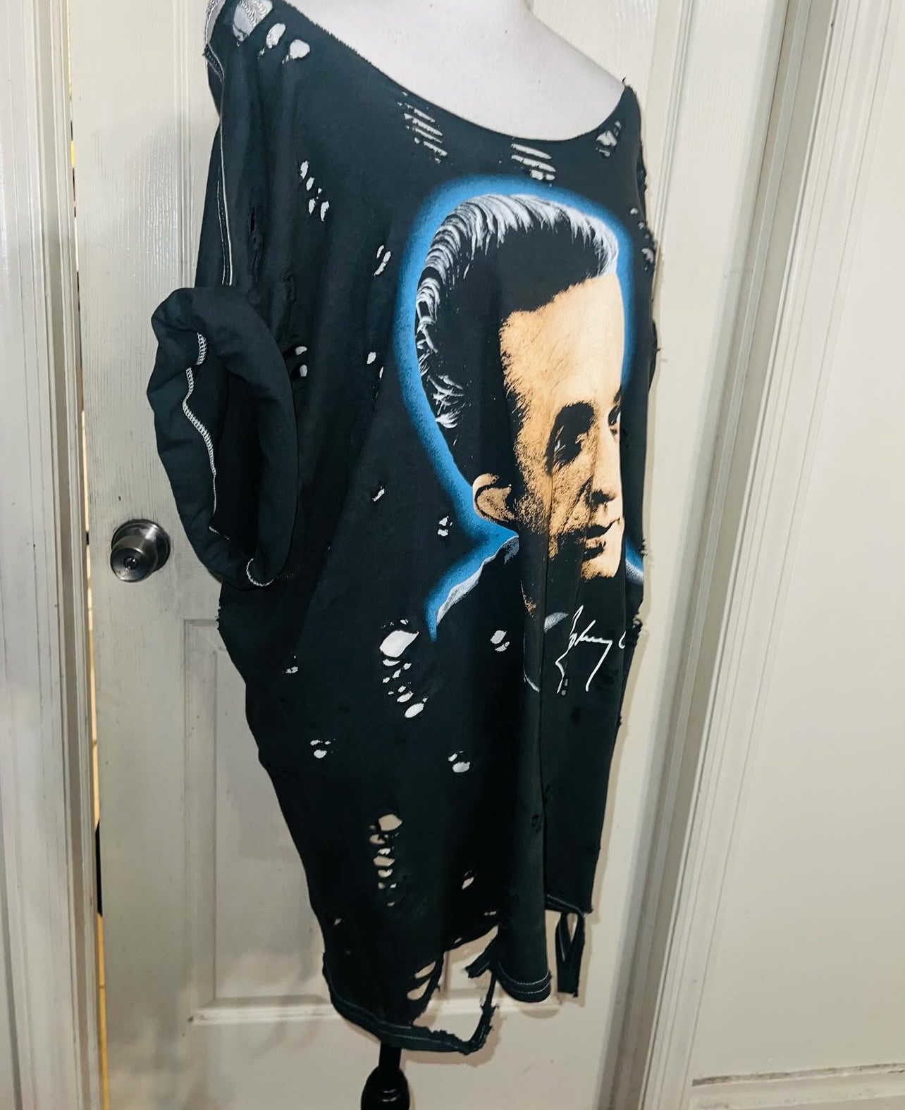 Johnny Cash Oversized Distressed Tee