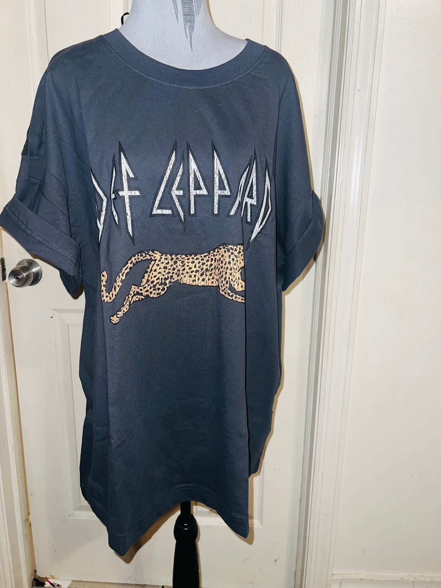 Def Leppard Oversized Distressed Tee