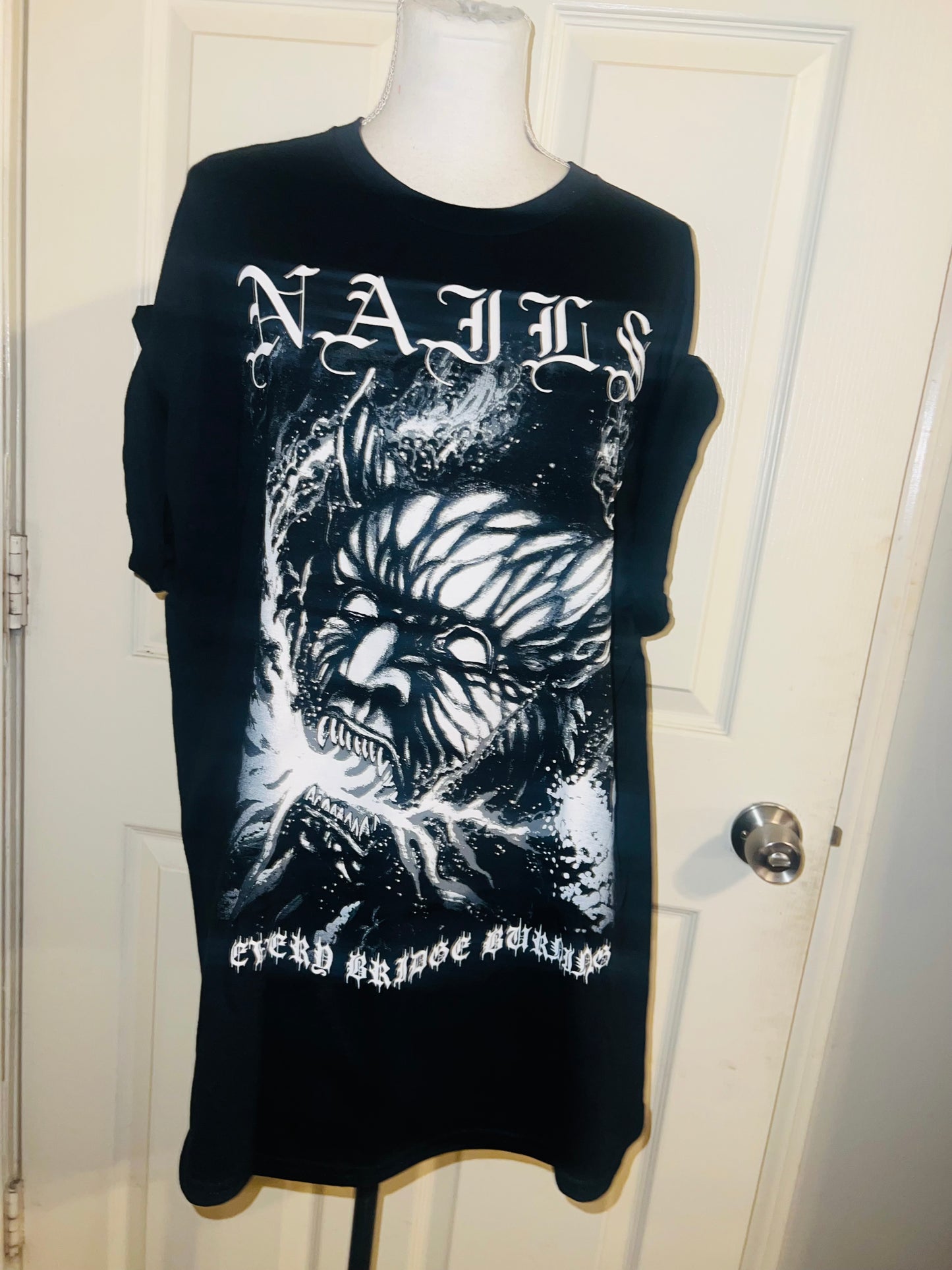 Nails Oversized Distressed Tee