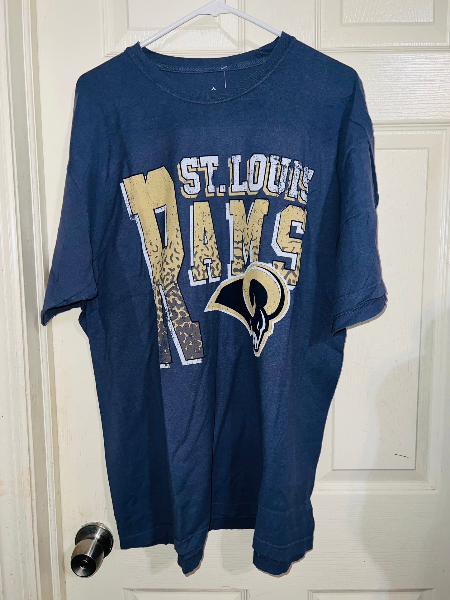 St. Louis Rams Oversized Distressed Tee