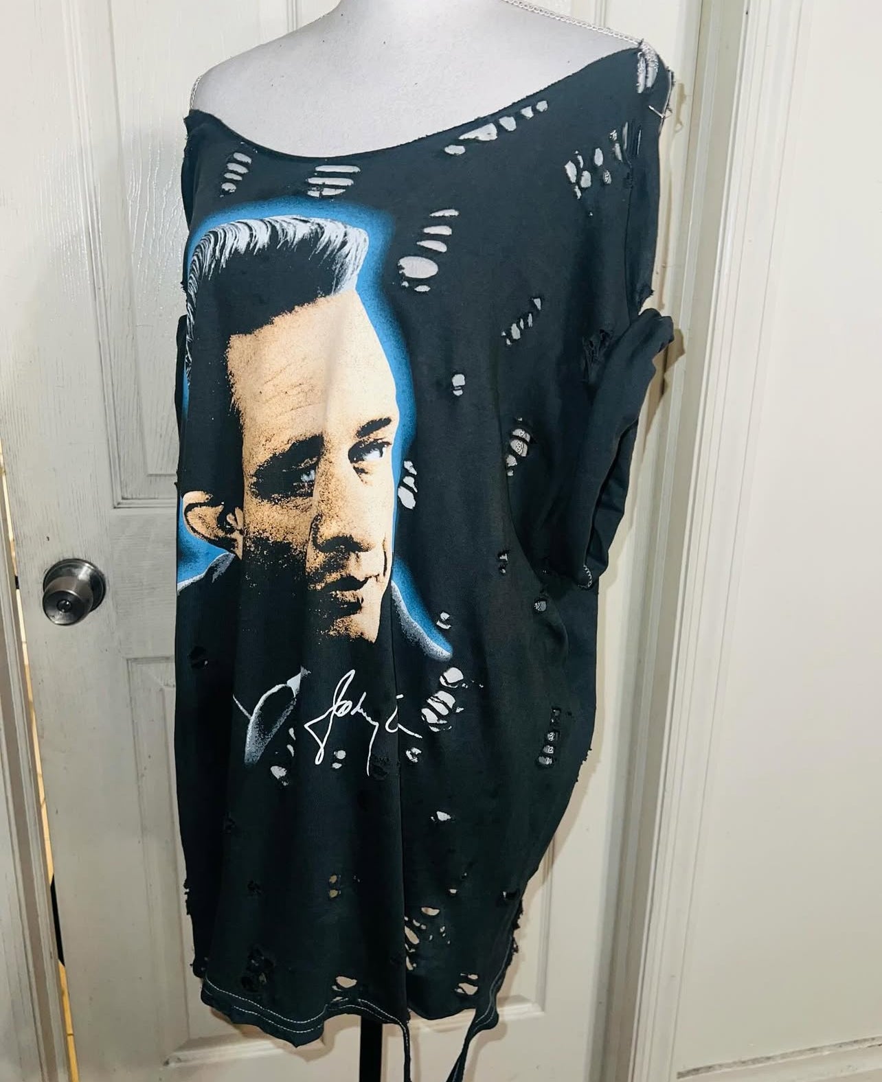 Johnny Cash Oversized Distressed Tee