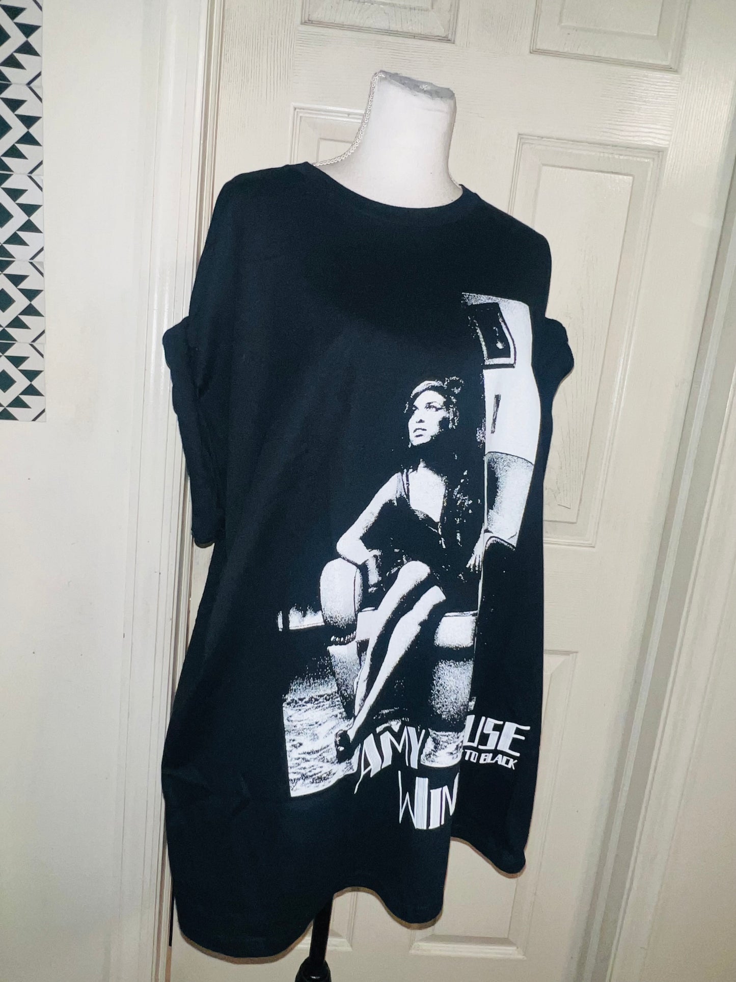 Amy Winehouse Oversized Distressed Tee